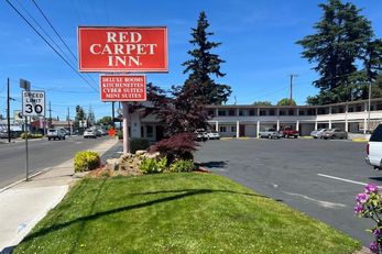 Red Carpet Inn