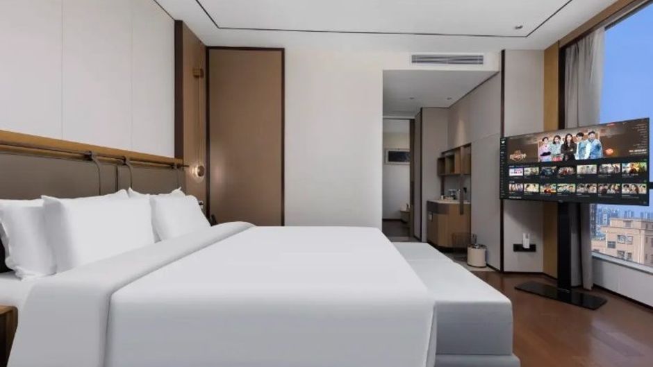 Glenview ITC Plaza Room