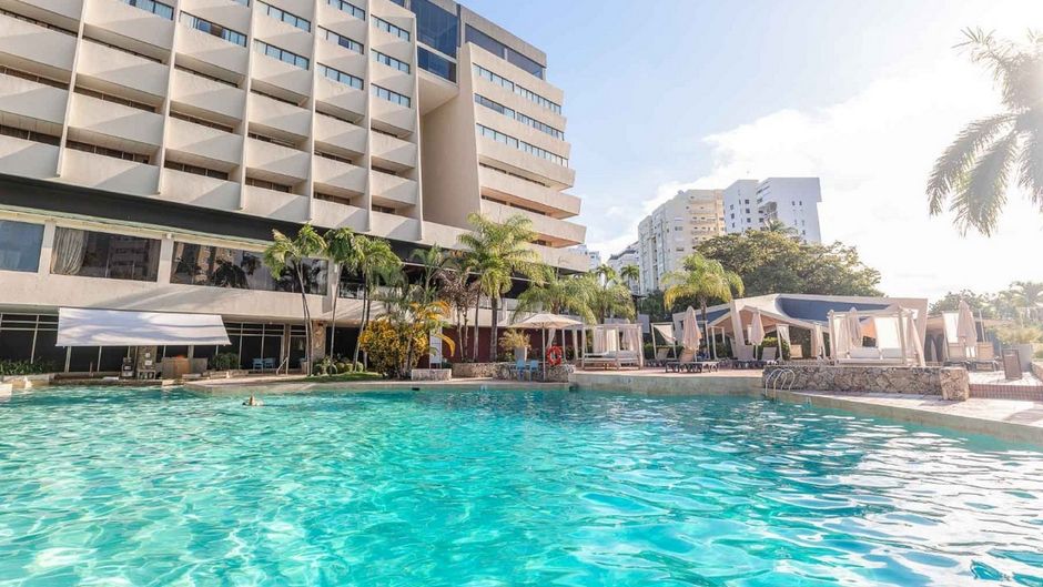 Dominican Fiesta Hotel, Trademark Coll Pool