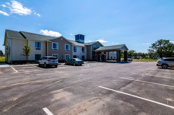 Cobblestone Inn & Suites Barron