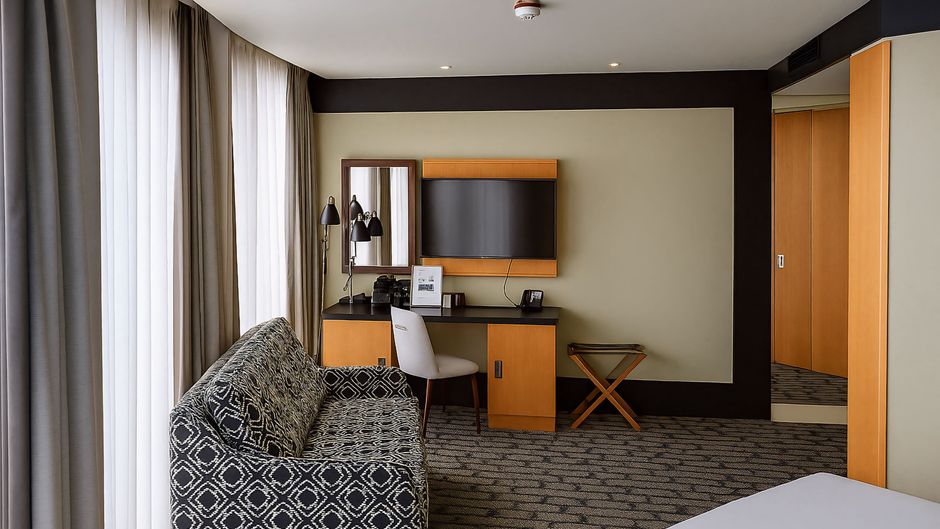Holiday Inn Salisbury-Stonehenge Room