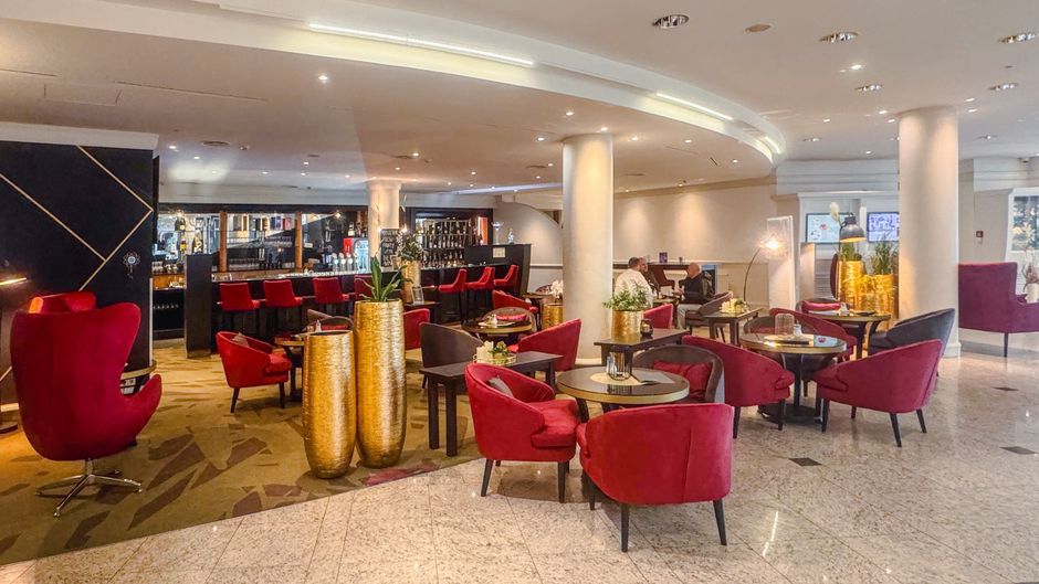 Plaza Premium Wien Exterior