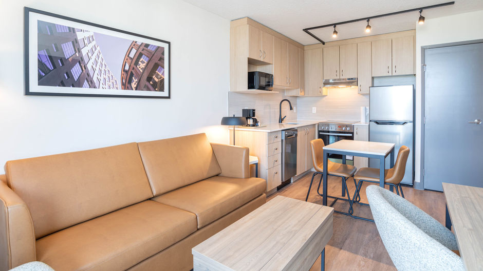 Sandman Suites on Davie Vancouver Room