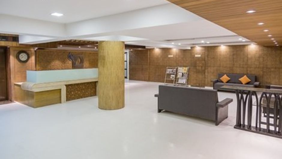 Ginger Ahmedabad, S.G. Road Lobby