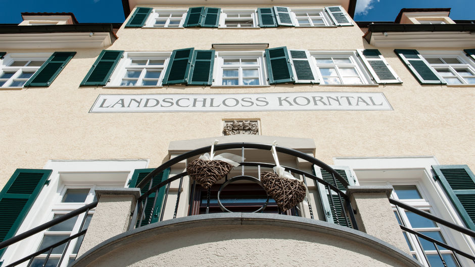 Landschloss Korntal Exterior