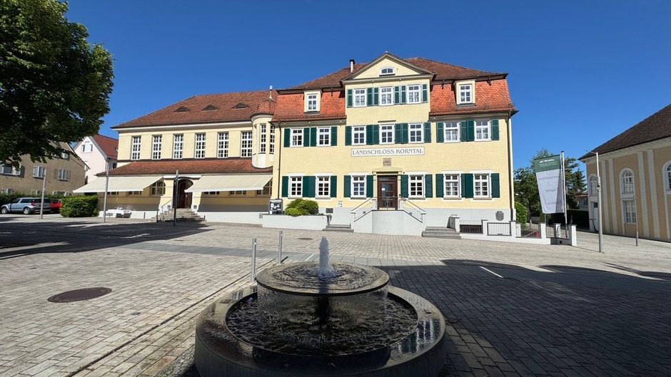 Landschloss Korntal Exterior