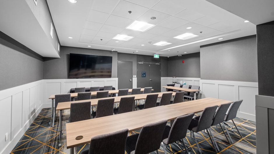 Holiday Inn & Stes Surrey E-Cloverdale Meeting