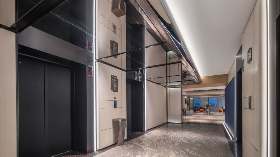 Holiday Inn Exp Jianghan Rd Lobby