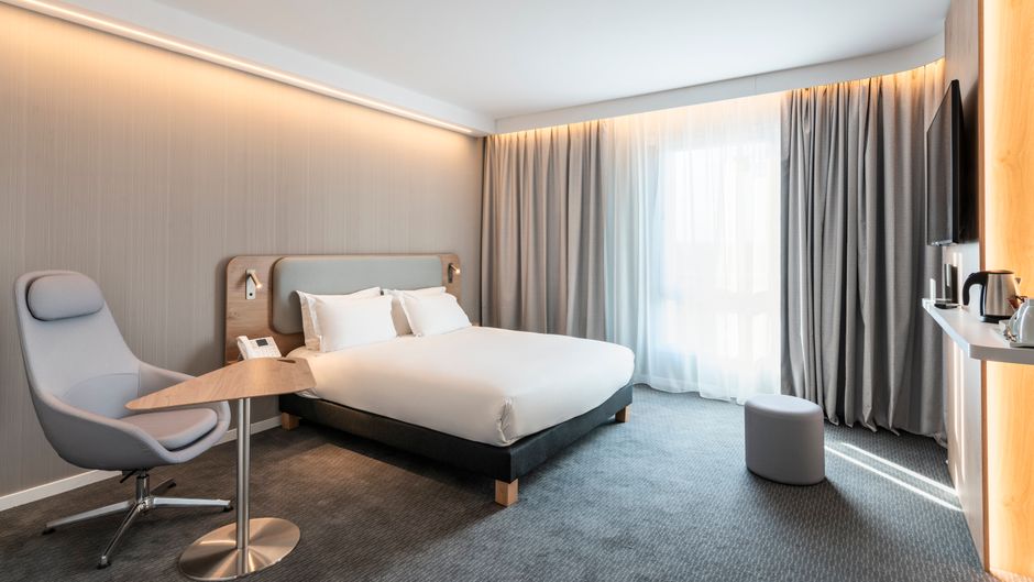 Holiday Inn Express & Suites Reims Room