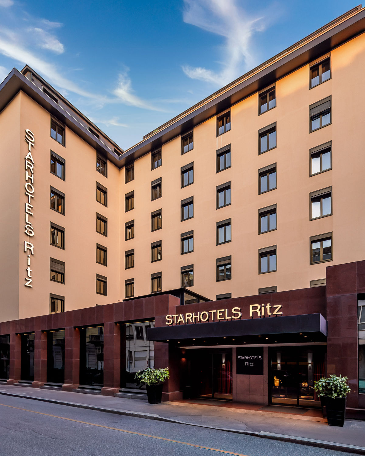 Starhotels Ritz- First Class Milan, Italy Hotels- GDS Reservation Codes:  Travel Weekly, image size:1200x1500