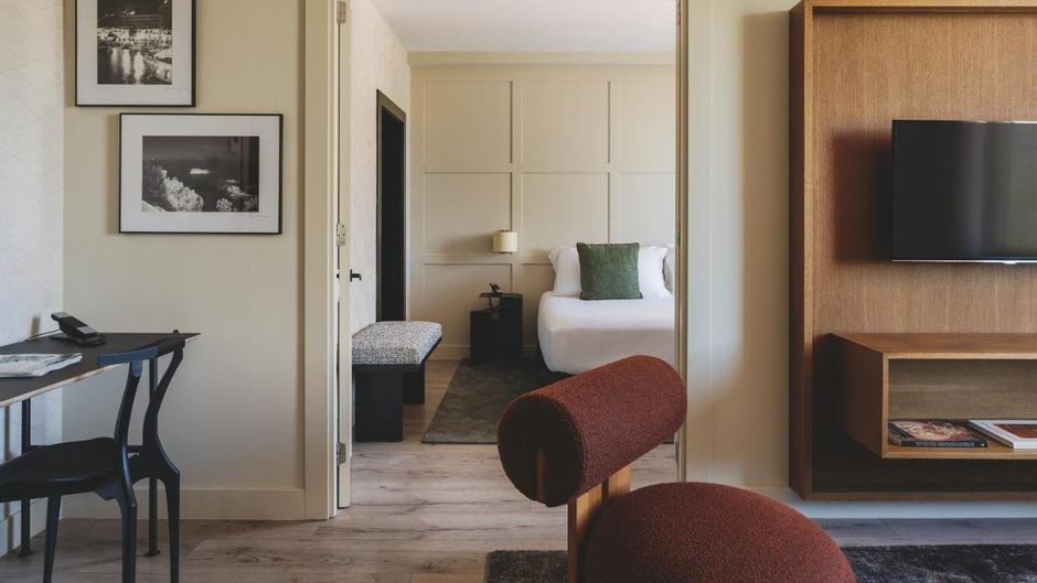 Gallery Hotel Room