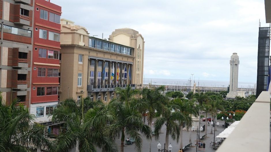 Hotel Adonis Capital Exterior