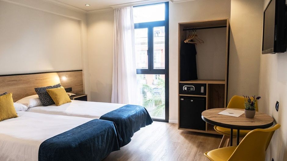 Hotel Adonis Capital Room