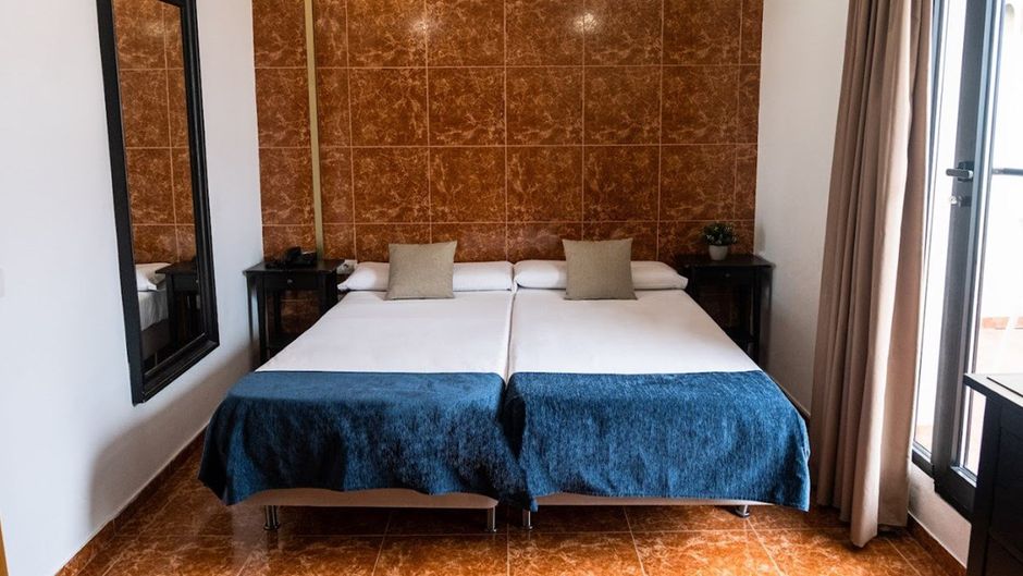 Hotel Adonis Capital Room