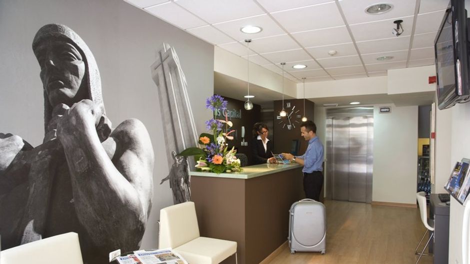 Hotel Adonis Capital Lobby