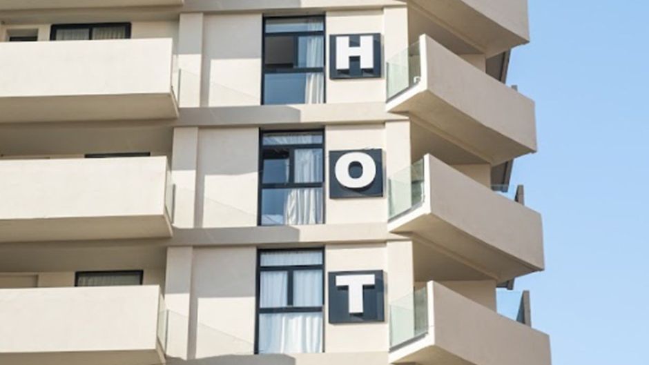 Hotel Adonis Capital Exterior