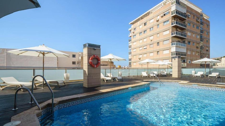 Exe Almeria Centro Pool