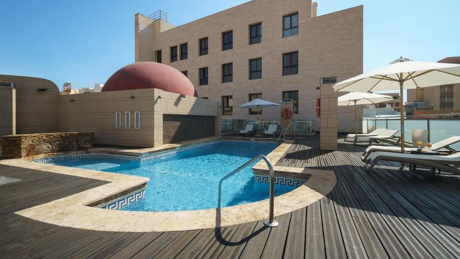 Exe Almeria Centro Pool