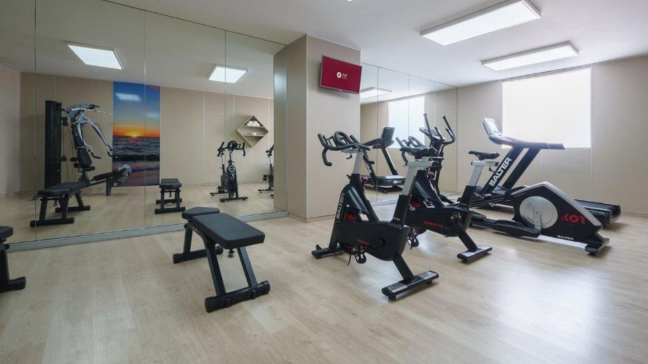 Exe Almeria Centro Health Club
