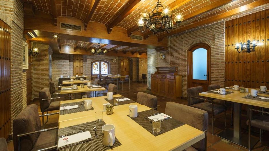 Exe Almeria Centro Restaurant