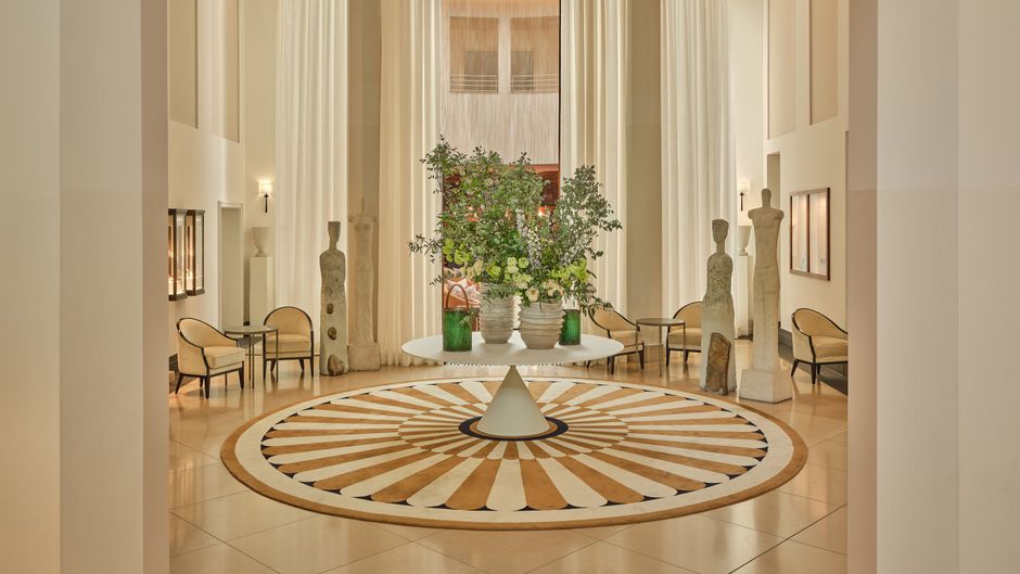 Regent Hotel Lobby