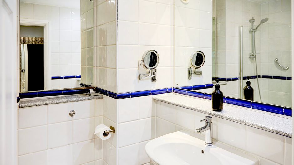 Warwickshire Park Hotel Kenilworth Room