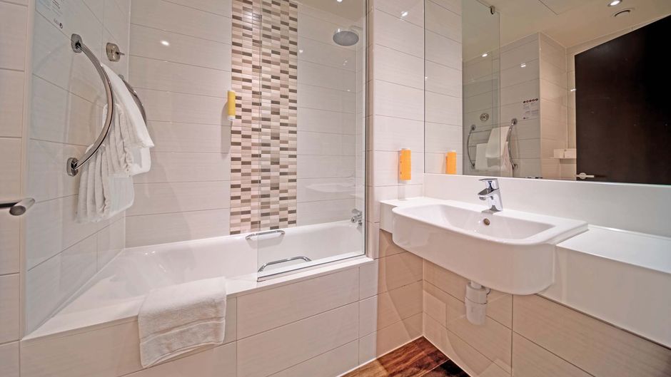 Premier Inn Dubai Investments Park Room