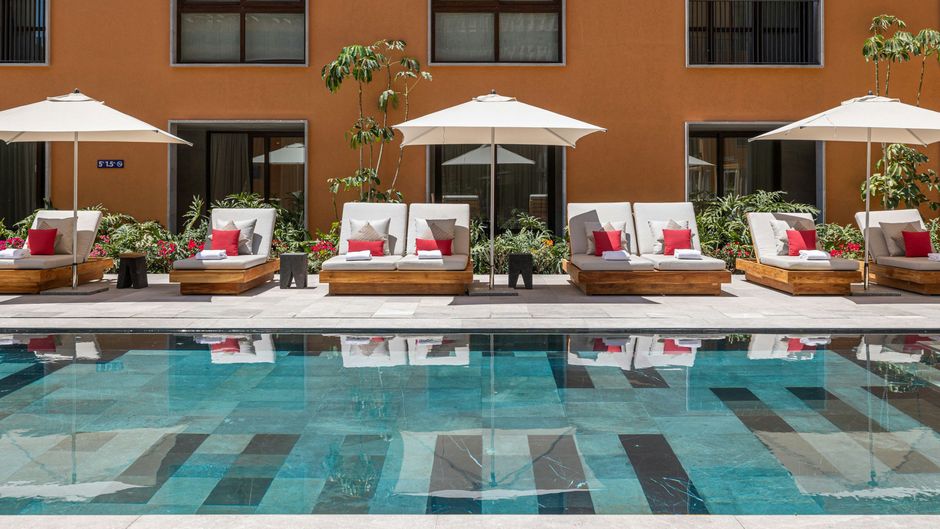 Clevia, Autograph Collection Pool