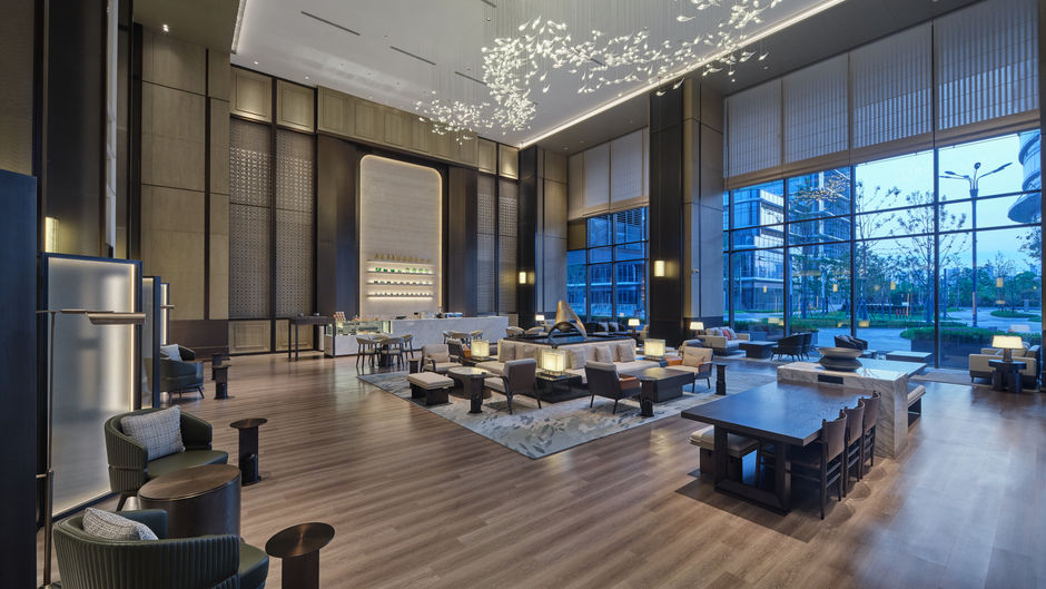 Hilton Jiashan Lobby