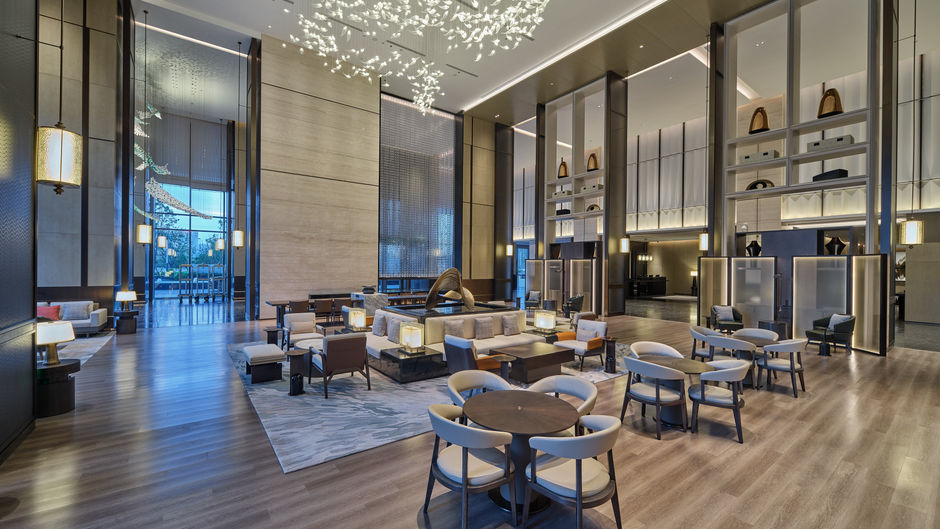 Hilton Jiashan Lobby