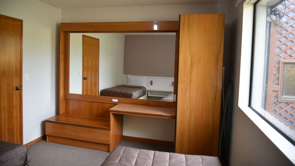 Aotea Lodge Room