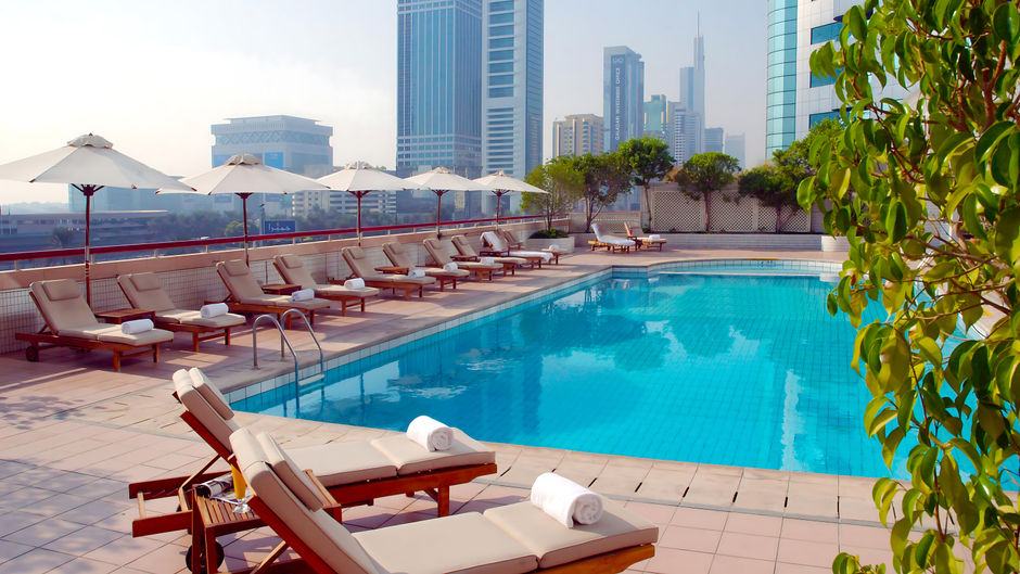 Millennium Plaza Downtown Hotel & Suites Pool