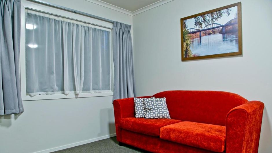 Brooklyn Motor Lodge, Hamilton Room