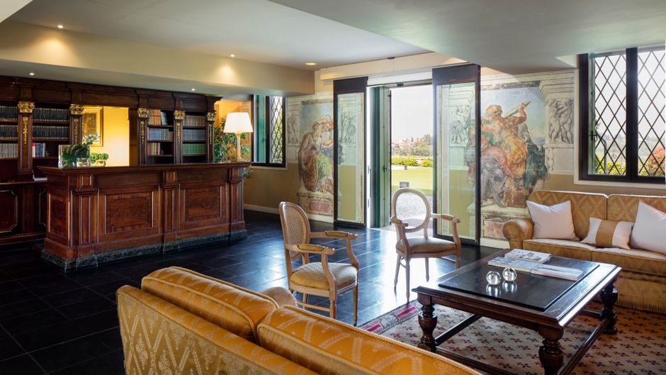 Hotel Villa Michelangelo Lobby