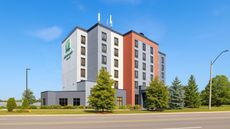 Holiday Inn & Suites Mississauga