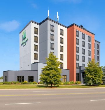 Holiday Inn & Suites Mississauga