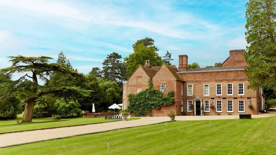 Flitwick Manor Hotel Exterior