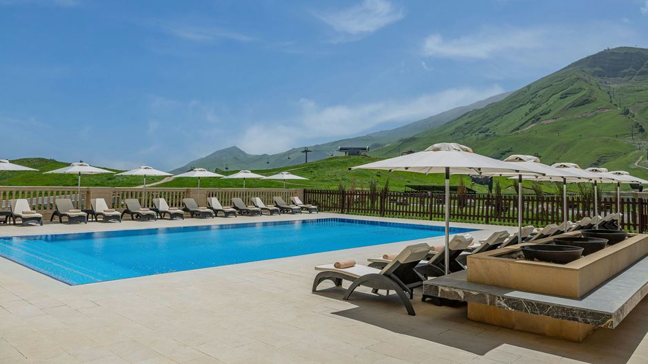 Pik Palace, Shahdag, Autograph Coll Pool