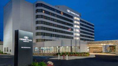 Crowne Plaza Hotel Auburn Hills