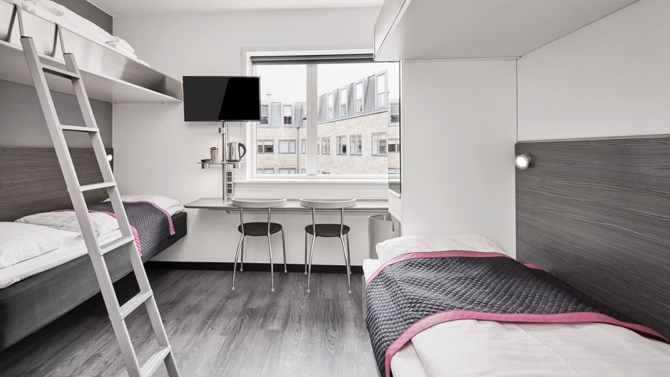 CABINN City Hotel Room