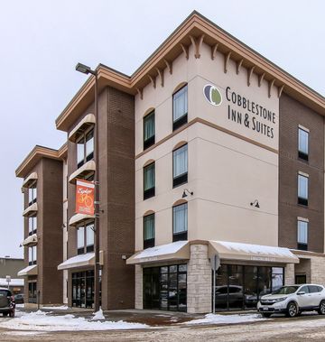 Cobblestone Inn & Suites Menomonie