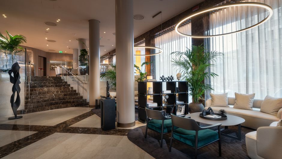 Crowne Plaza Milan City Exterior