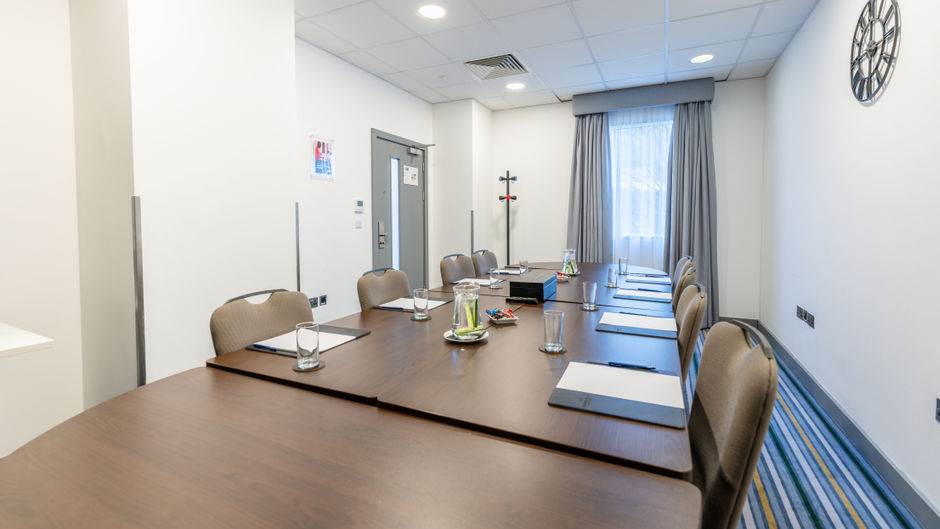 Holiday Inn Express Aberdeen Airport Meeting