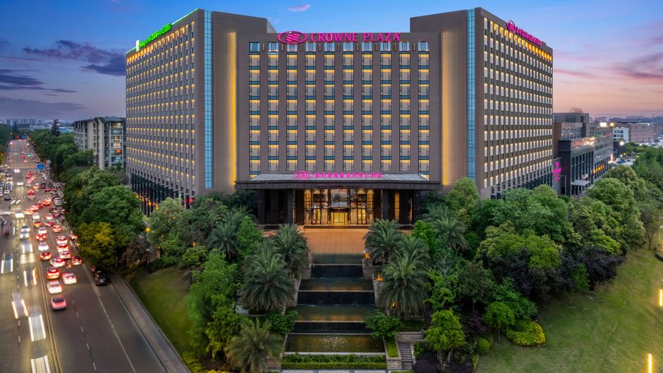 Crowne Plaza Chengdu West Exterior