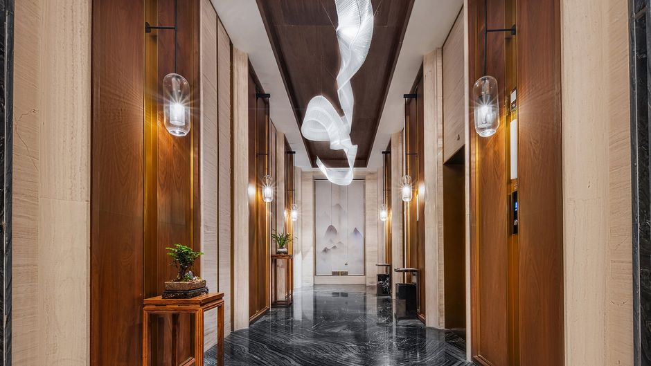 HUALUXE Handan Lobby