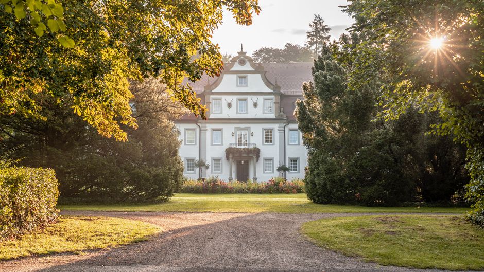 Wald & Schlosshotel Friedrichsruhe Exterior