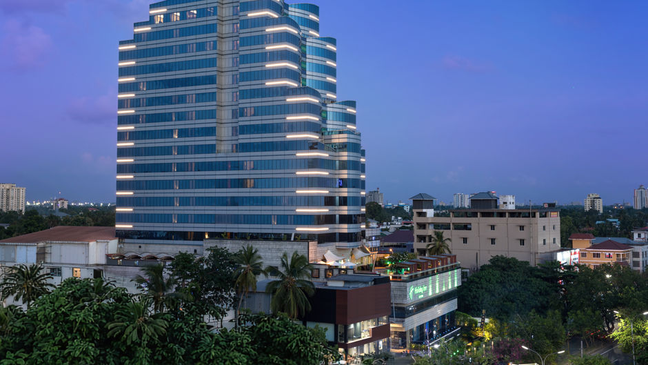 Holiday Inn Cochin Exterior