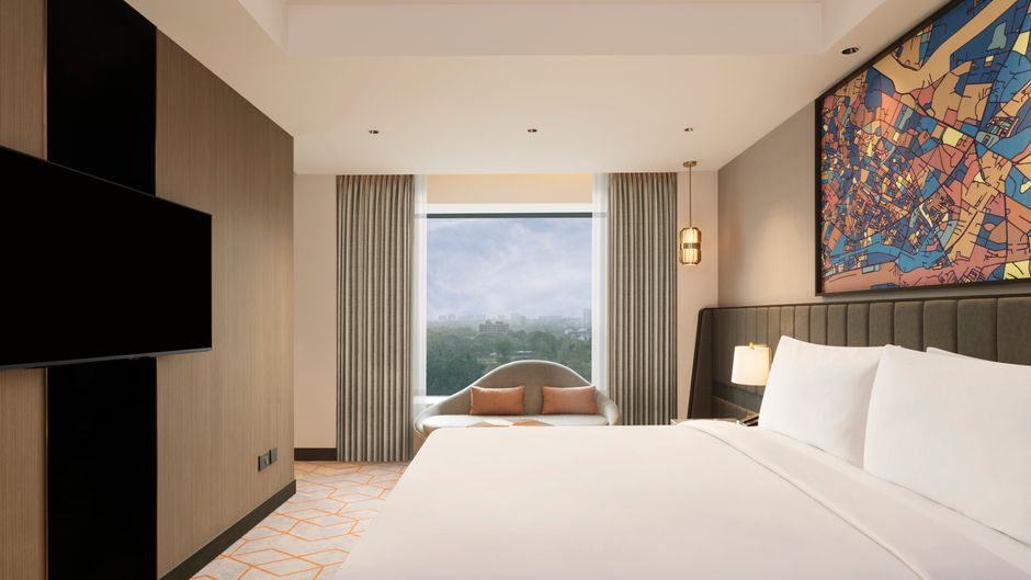 Crowne Plaza Lucknow Suite