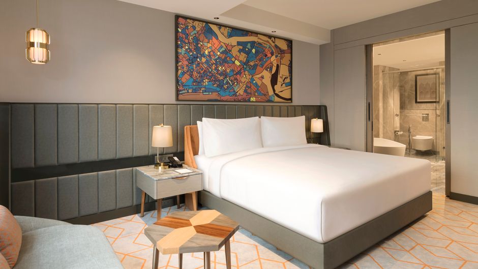 Crowne Plaza Lucknow Suite