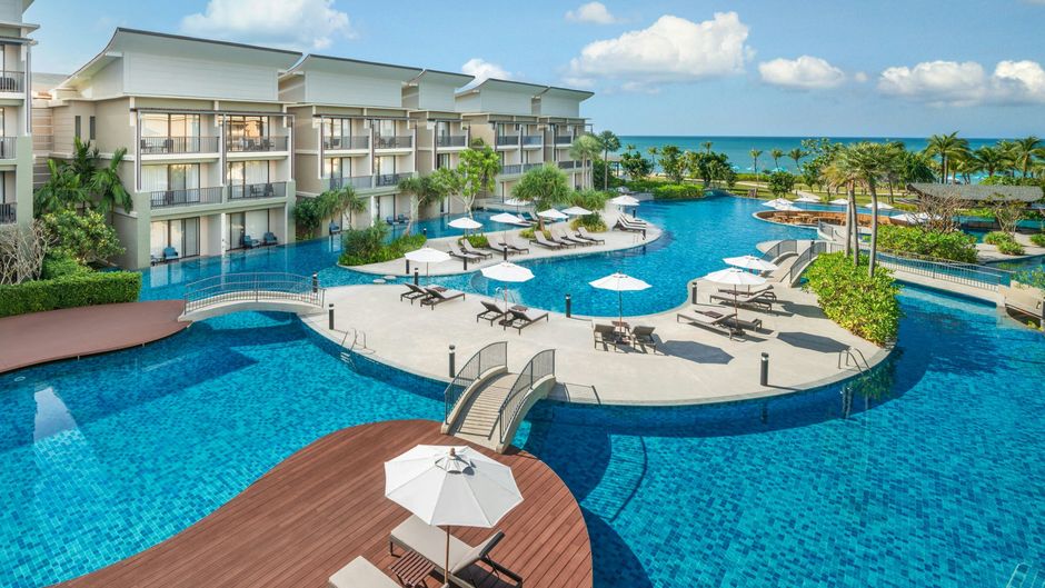 Le Meridien Khao Lak Resort & Spa Pool